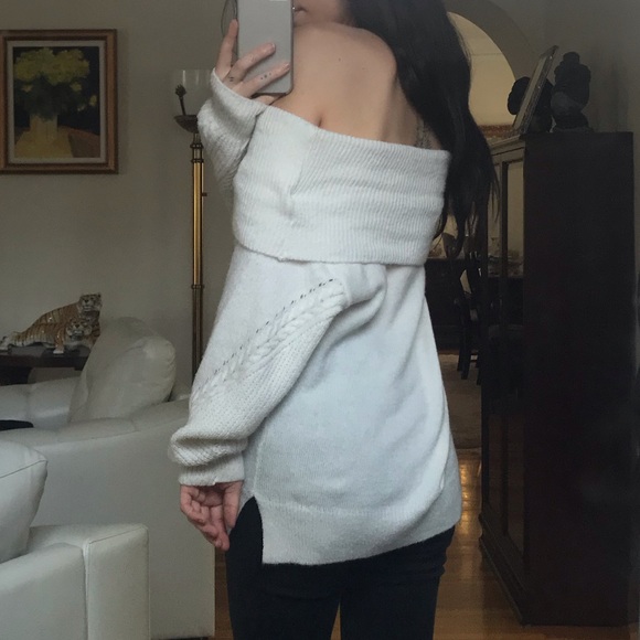off the shoulder sweater - Picture 2 of 2